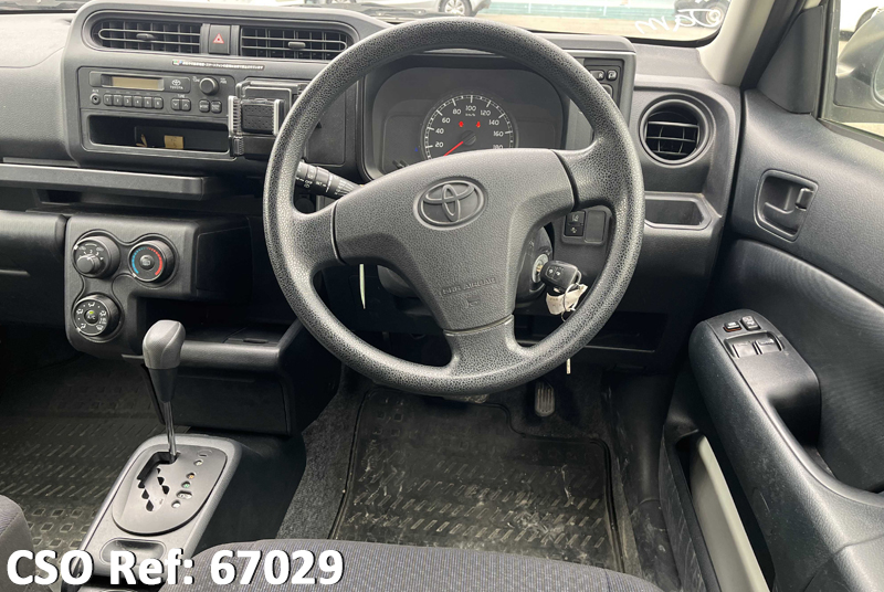 Toyota Probox 67029